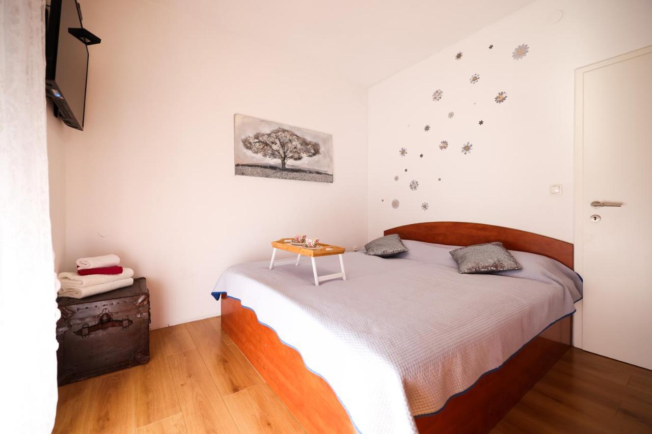 Apartman Heder Zara Esterno foto