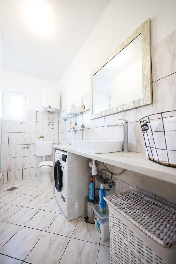 Apartman Heder Zara Esterno foto
