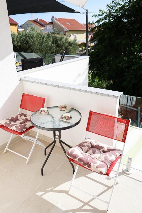 Apartman Heder Zara Esterno foto