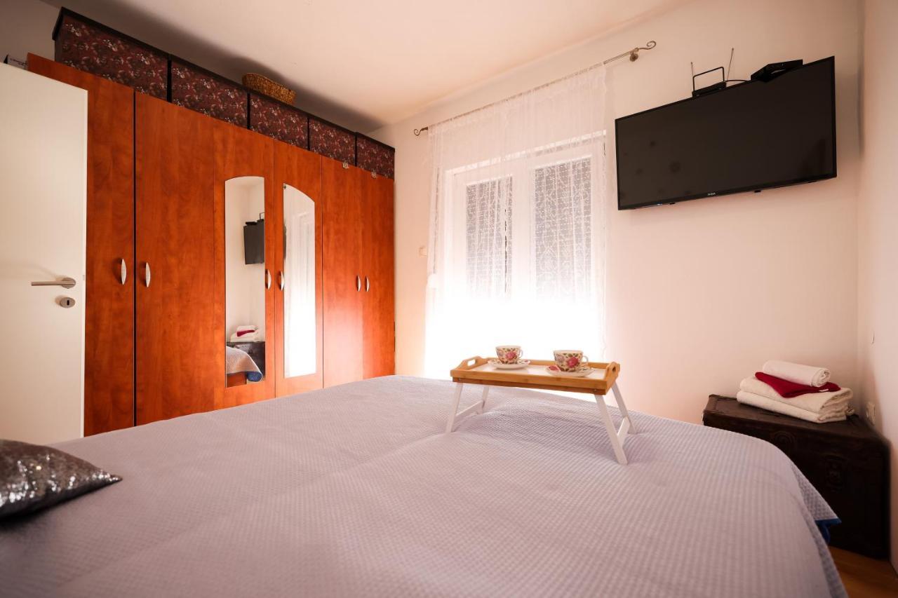 Apartman Heder Zara Esterno foto